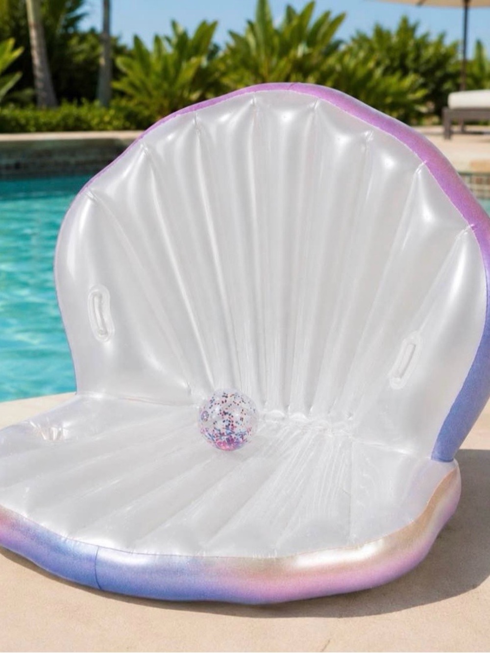 Pool Candy Giant Oyster Float with Glitter Beach Ball NWTB